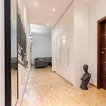 Ekskluzywny, Przestronny W Centrum Lodzi Лодзь